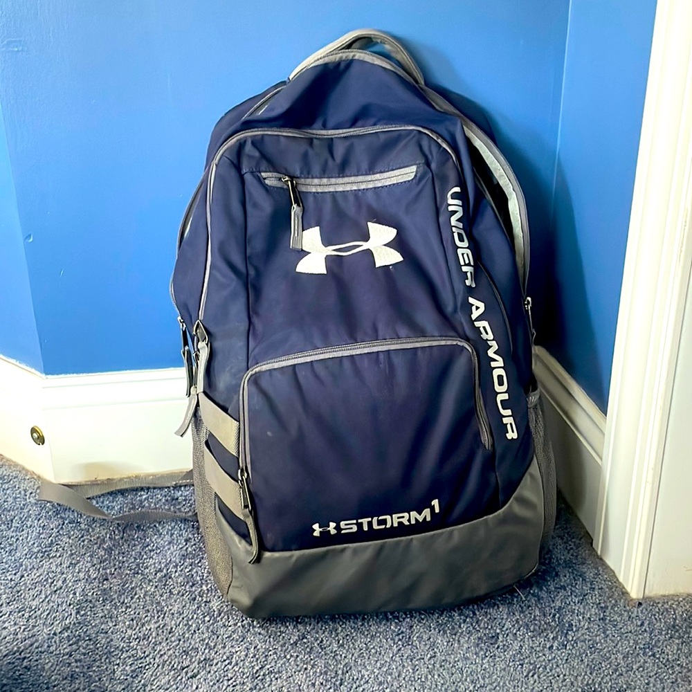Navy blue under armor backpack